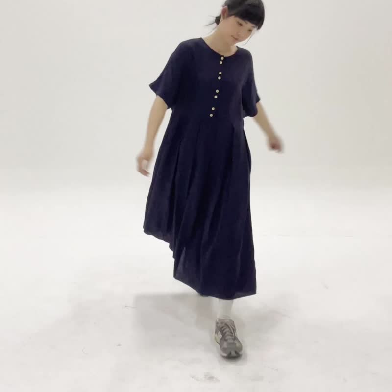 【夏日热销】多片式盒状打褶钮扣洋装 - 深蓝色 - 洋装/连衣裙 - 棉．麻 蓝色