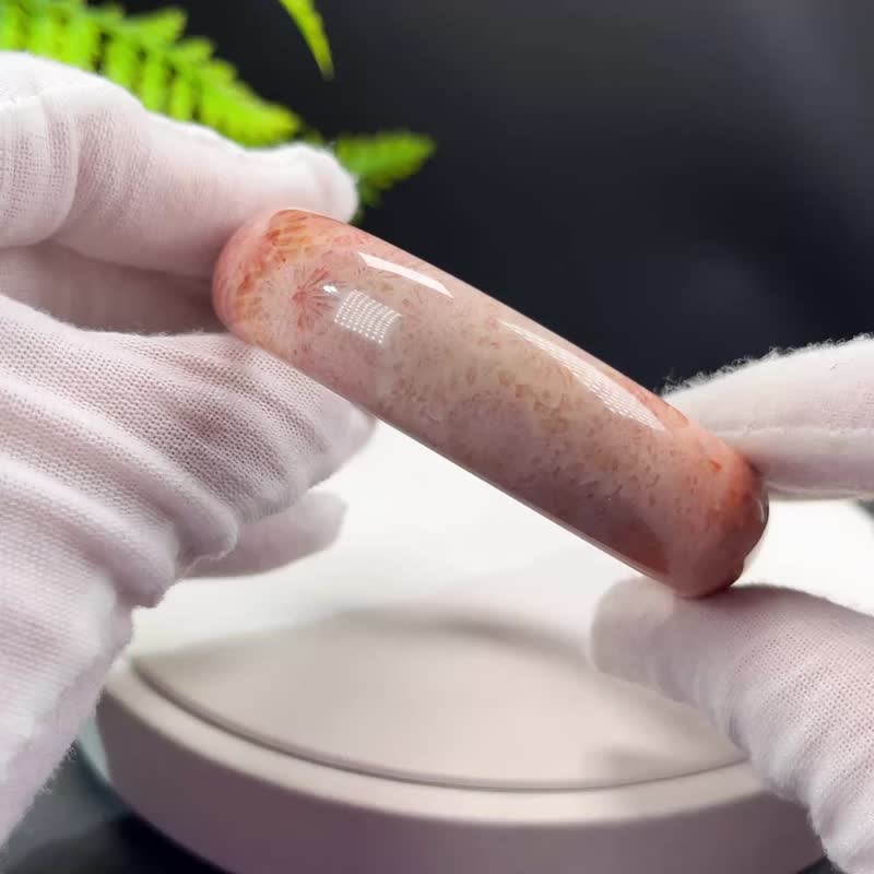 精美 橘粉珊瑚玉手镯 58MM 高瓷玉化赞比大花凤尾纹 富贵吉祥好运 - 手链/手环 - 玉石 