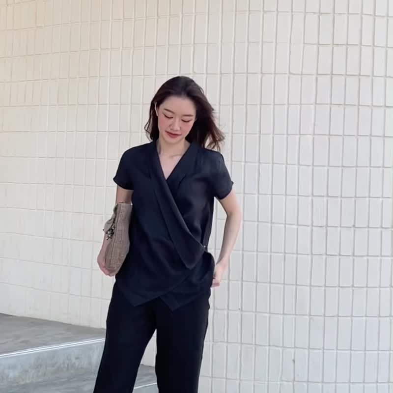 黑亚麻衬衫，短袖，香蕉领： Bl ​​黑 Rosie 衬衫 - 女装上衣 - 棉．麻 黑色