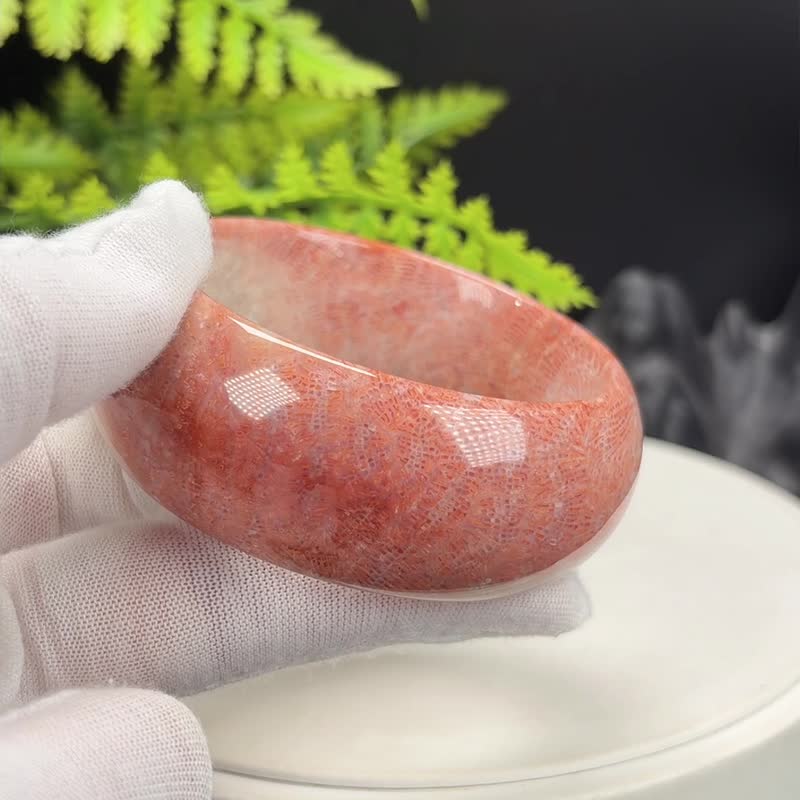 珊瑚玉手镯 橘粉色 凤尾纹 高瓷玉化 52+mm - 手链/手环 - 玉石 橘色