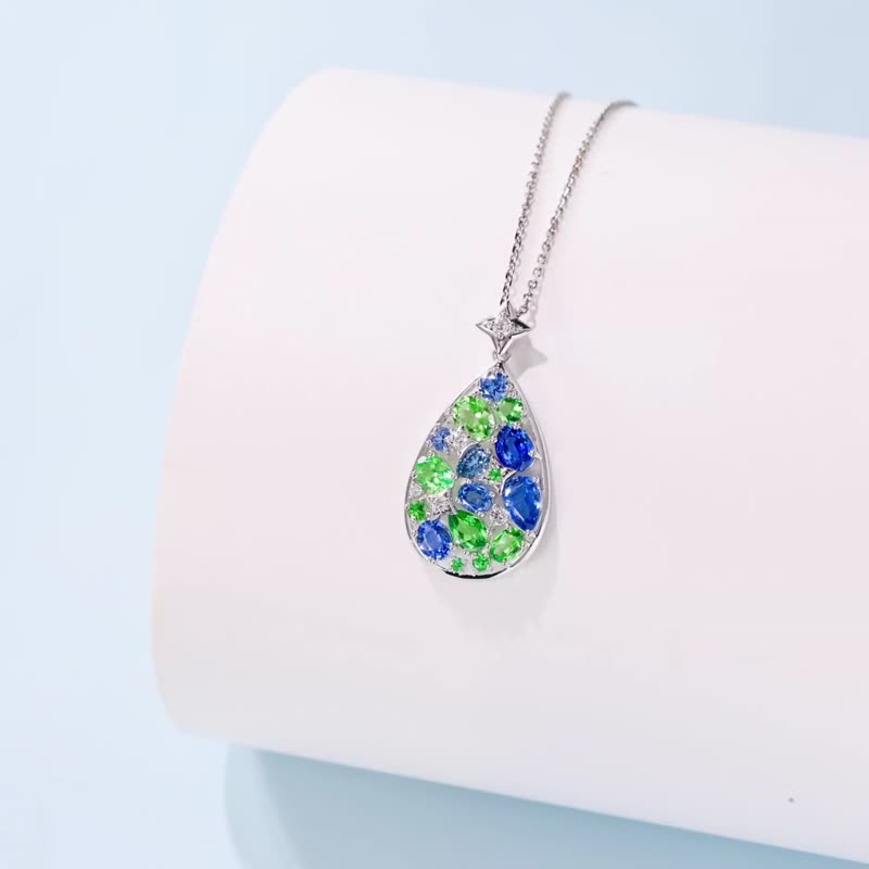 精灵的极光宝石调色板-3.33ct极光系列蓝宝石莎弗莱配石18k坠 - 项链 - 宝石 蓝色