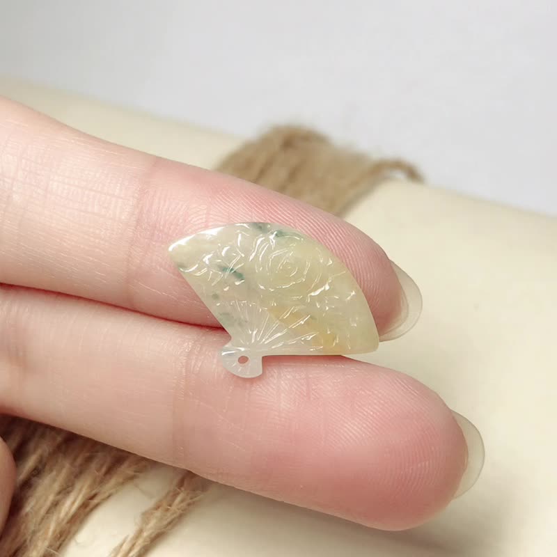 三彩翡翠牡丹花扇子 | 天然缅甸玉 A 货翡翠 | 送礼 - 吊饰 - 玉石 多色