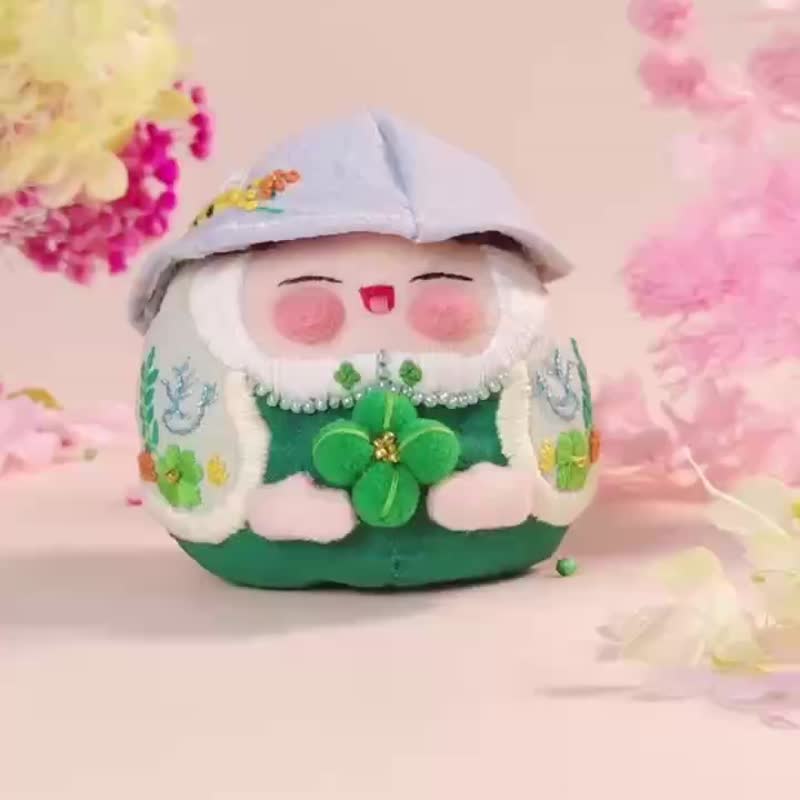 手工刺绣diy材料包大阿福自绣小红花 玩偶公仔 礼物 - 编织/刺绣/羊毛毡/裁缝 - 棉．麻 