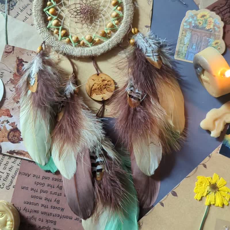 Bear Totem | Handmade natural dream catcher with bear totemic amimal หมีโทเท็ม - 墙贴/壁贴 - 绣线 咖啡色