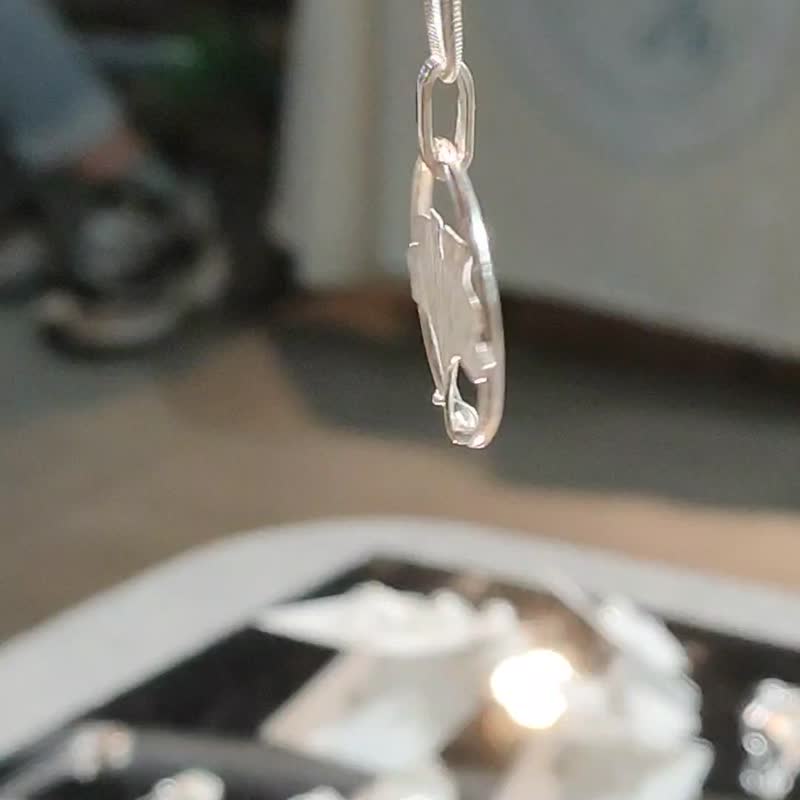 Ginkgo银杏永恒项链| 纯银Silver 银器 手作 银杏叶 - 项链 - 纯银 银色