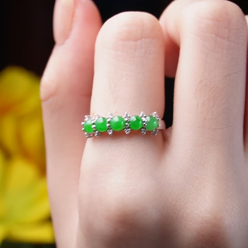 冰种正阳绿翡翠蛋面戒指 18K金钻石 | 天然缅甸玉A货翡翠 | 送礼 - 戒指 - 玉石 绿色