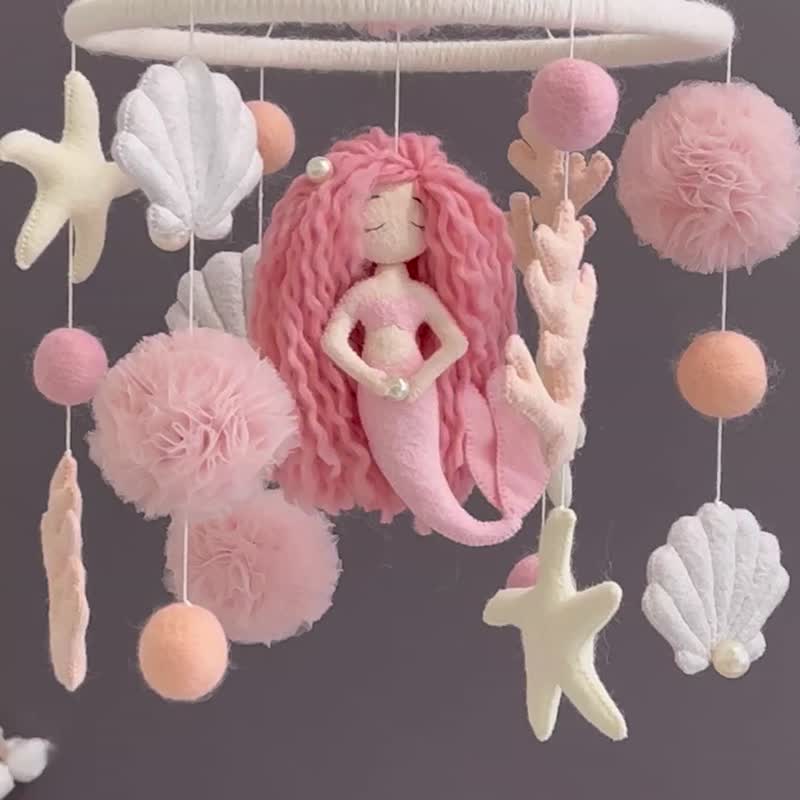 女婴移动音乐移动婴儿床婴儿淋浴礼品托儿所移动女孩婴儿床 - 玩具/玩偶 - 其他材质 粉红色