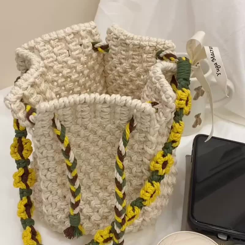Macrame 夏日抽绳手工编织水桶包 肩背 手提 - 手提包/手提袋 - 棉 