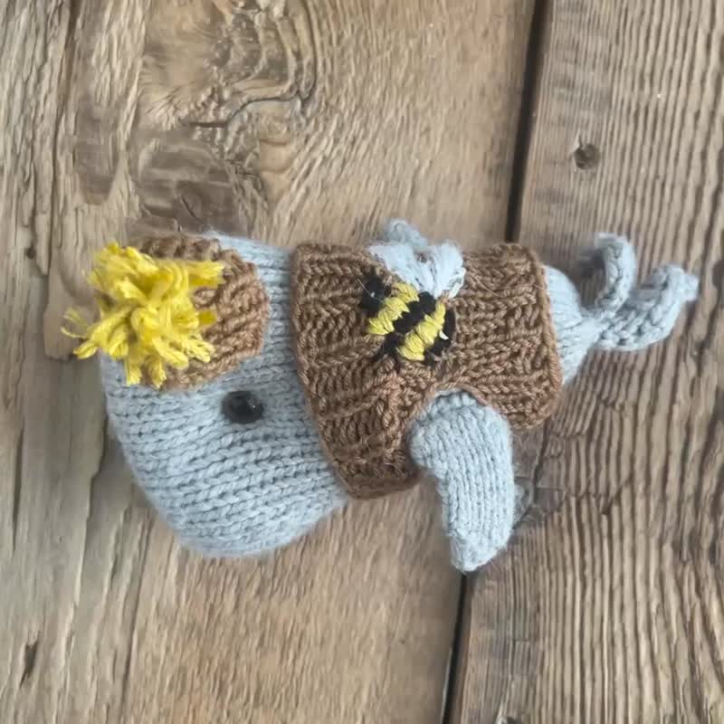 可爱的鲸鱼玩具婴儿送礼会礼物、新生儿照片道具套装、毛绒动物 - 玩具/玩偶 - 羊毛 卡其色