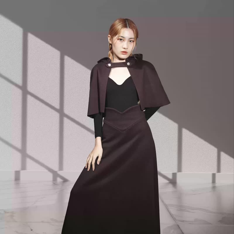 美拉德魔女 | 羊毛连帽斗篷短装披肩 圆桌剪裁前扣款 外套大衣 - 女装西装外套/风衣 - 羊毛 红色