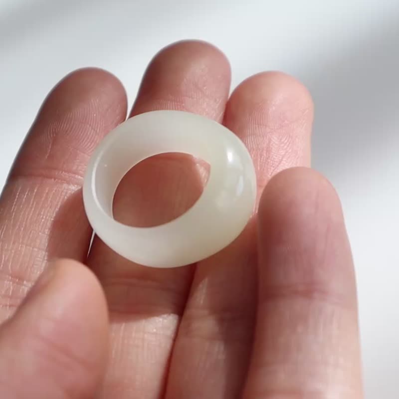 天然和田玉戒指扳指馒头戒形状饱满胖嘟嘟内径17mm生日礼物送女友 - 戒指 - 玉石 