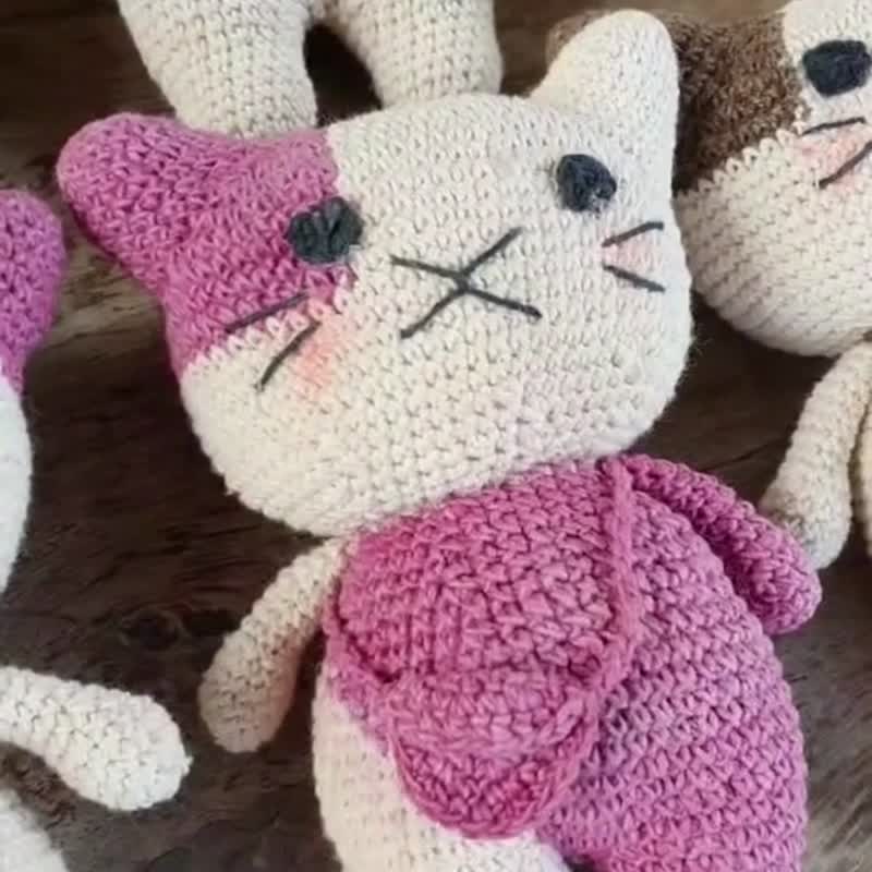 Natural Dyed Cotton Crochet Doll, Kitty Cat, Kitten, Black Brown - 玩偶/公仔 - 棉．麻 黑色