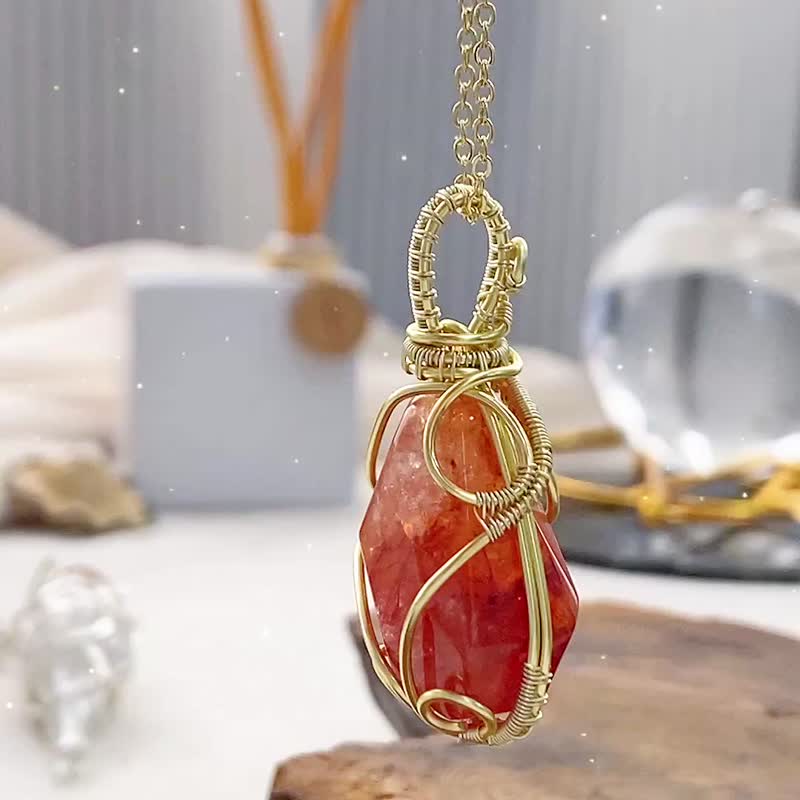 【开运水晶】锦鲤红胶花天然原石项链 / 可定制 - 项链 - 水晶 橘色