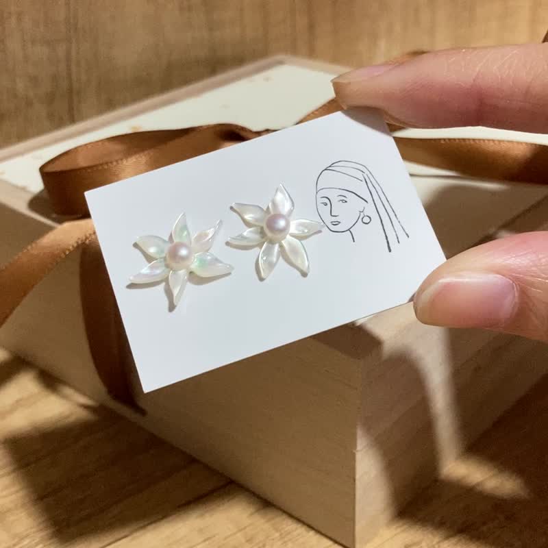 【水仙子】水仙花 天然白/黄贝壳贝母 全925纯银耳钉/耳夹 - 耳环/耳夹 - 纯银 黄色