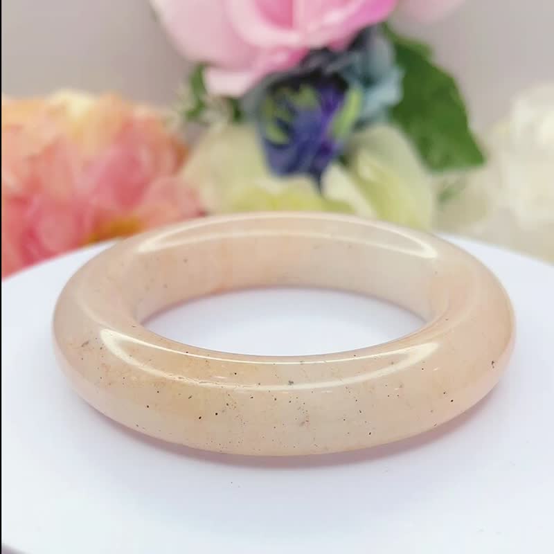 NO.41稀有冰桃花粉佘太翠玉镯 内径52MM 圈口 胖圆条 手环 胖圆镯 - 手链/手环 - 玉石 多色