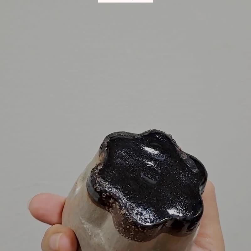 【陶瓷手捏】置物–经典布丁杯 - 收纳用品 - 陶 咖啡色