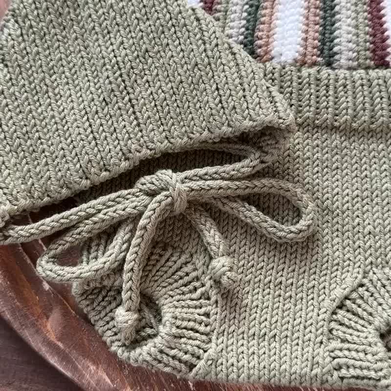 带帽子的绿色紧身衣裤：新生男孩：一个小男孩的完美服装 - 婴儿饰品 - 其他金属 绿色