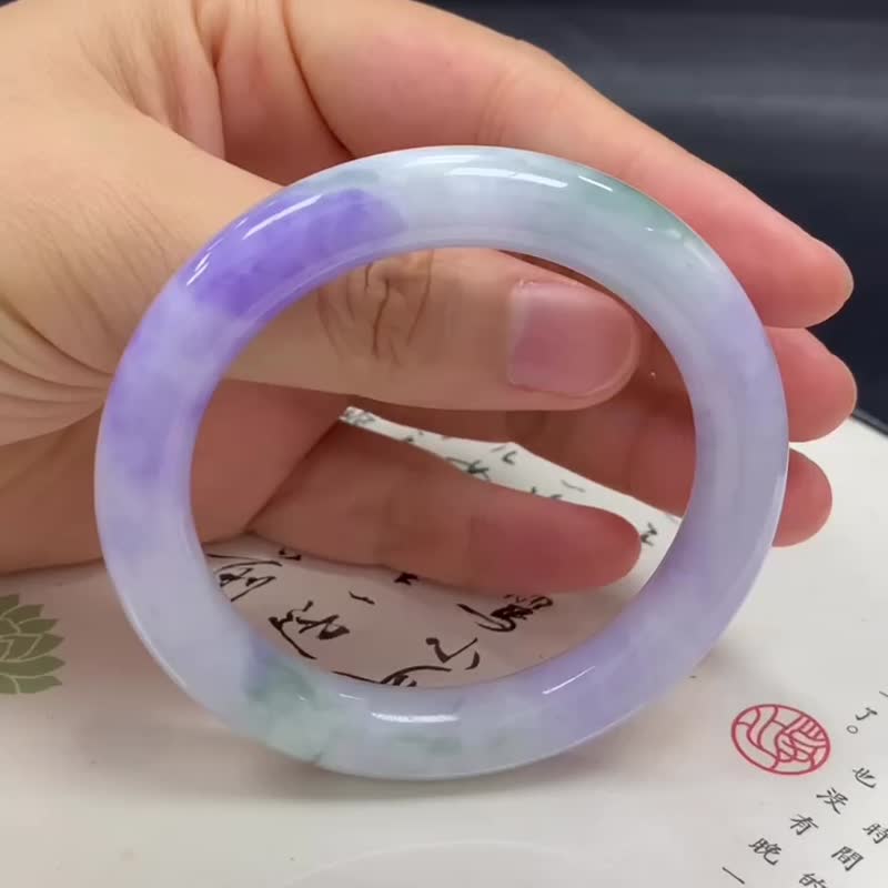 冰种翡翠天然翡翠玉镯 A玉手镯 玉鈪 • 糯冰种春带彩翡翠圆镯 - 手链/手环 - 玉石 紫色