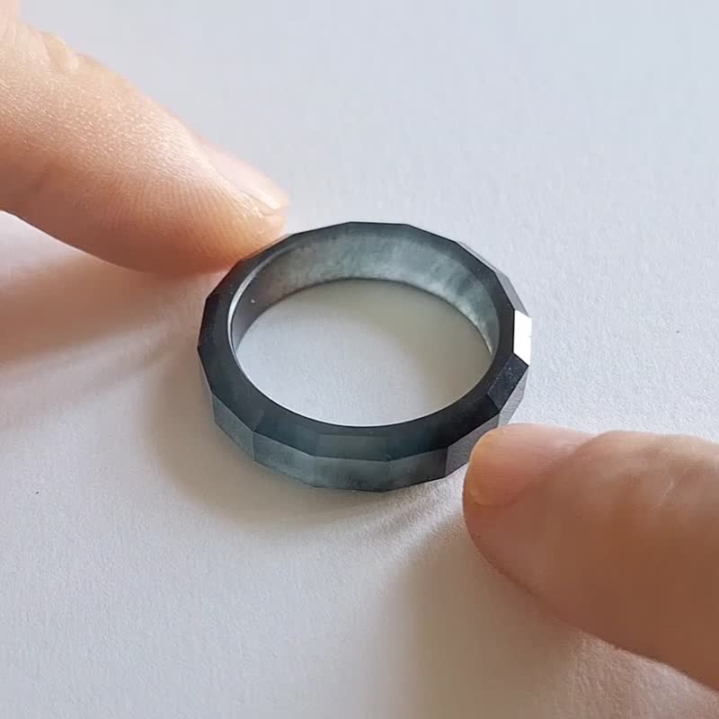 20.3mm | 天然危地马拉冰种乌鸡翡翠多切面戒指玉戒圈 | 女戒男戒 - 戒指 - 玉石 黑色