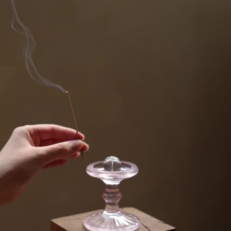 復古透粉玻璃高腳線香座 防飛灰香爐 浪漫微光燭台 附玻璃香插 - 蜡烛/烛台 - 玻璃 
