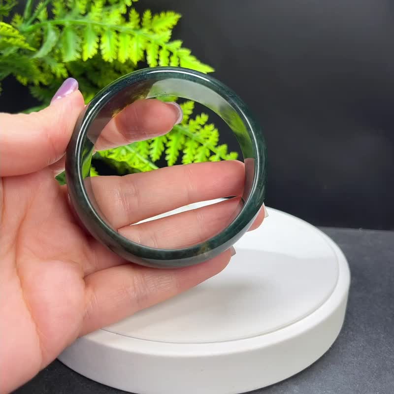 水草玛瑙手镯 57MM 冰润满草飘花苔藓玉髓手环 蓬勃气息 清新高雅 - 手链/手环 - 半宝石 绿色