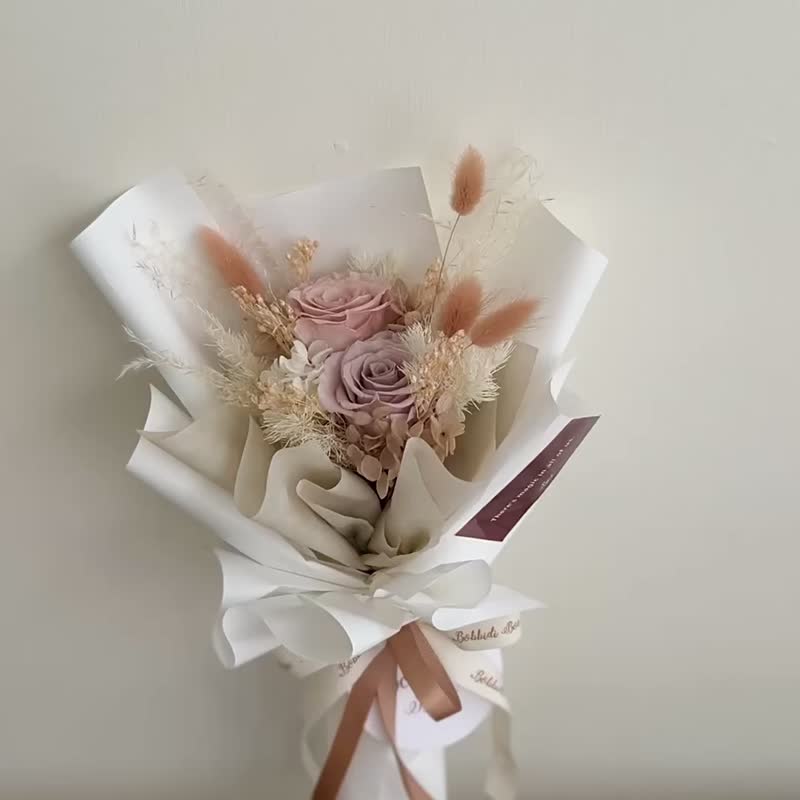 【永生玫瑰花花束】• 情人节/永生玫瑰花/永生玫瑰花花束/玫瑰花 - 干燥花/捧花 - 植物．花 卡其色