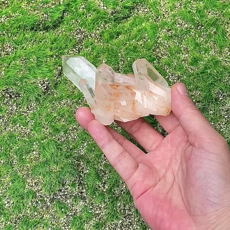 消磁 净化 疗愈-原矿能量浪漫粉皮冰透白水晶簇 白水晶柱 风水 - 摆饰 - 水晶 多色