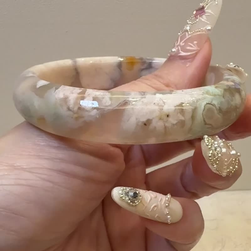 樱花玛瑙手镯 玛瑙手镯满圈小菜园子绿水蜜桃粉油画风圈口56/57 - 手链/手环 - 玉石 