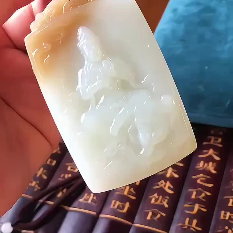 和田玉糖白料 观音菩萨 吊坠 寓意消灾解难 保平安 料子细腻 - 吊饰 - 水晶 