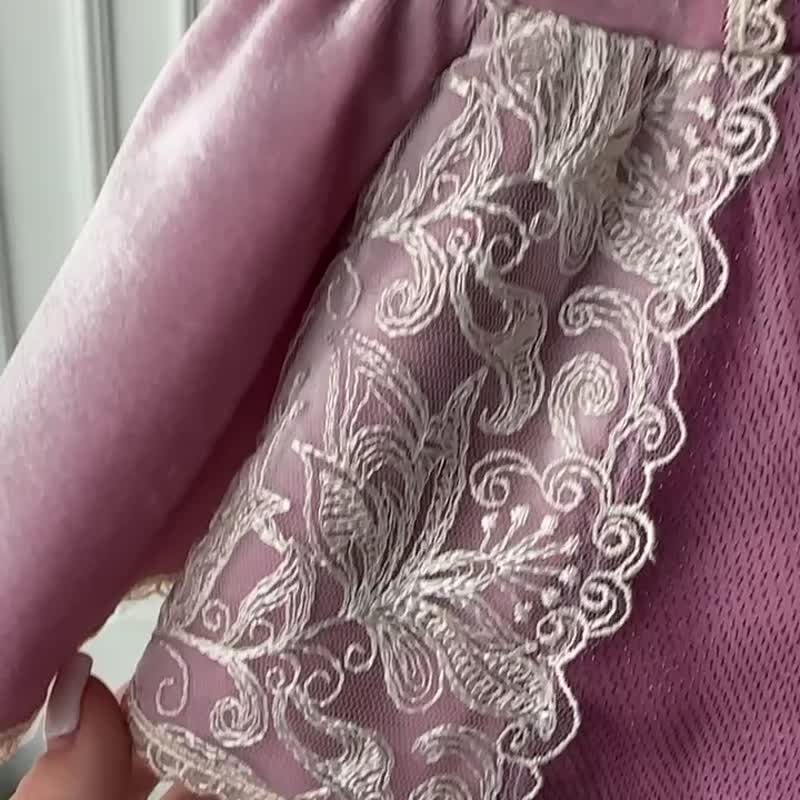 新生儿女孩紫色蕾丝连身衣：小女孩的完美服装 - 婴儿饰品 - 其他金属 紫色