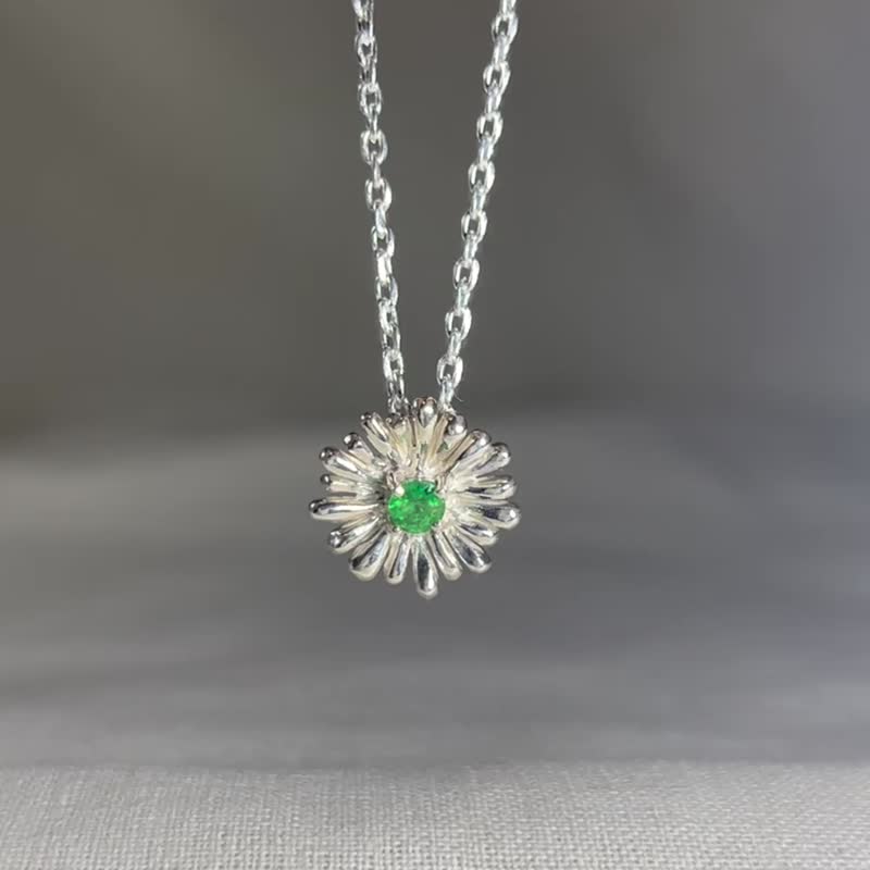 Daisy Necklace 雏菊花朵祖母绿宝石纯银项链 生日 礼物 送礼推荐 - 项链 - 纯银 