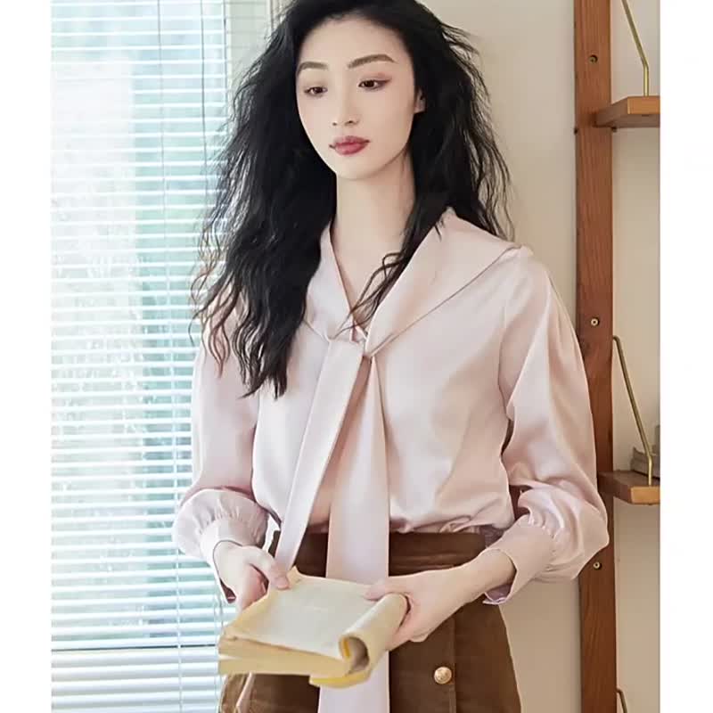 秋上新法式优雅飘带领光泽感贝壳粉 缎面长袖衬衫氛围感通勤穿搭 - 女装衬衫 - 其他材质 粉红色
