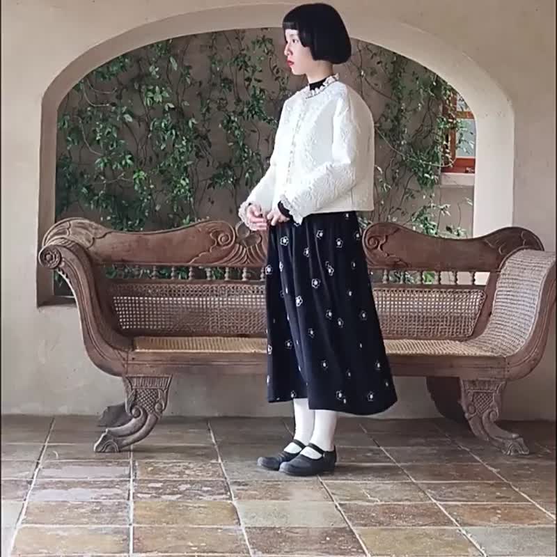 奶油色 立體蕾絲花邊夾棉秋冬縫衍外套 短款寬鬆小香風保暖夾克 - 女装休闲/机能外套 - 其他人造纤维 白色