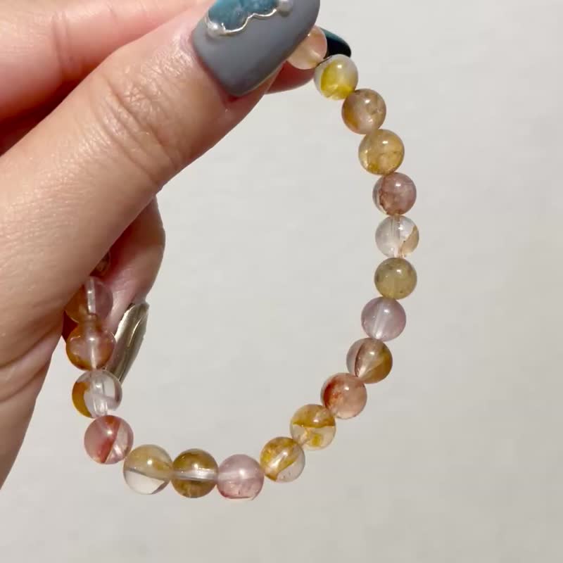 金黄丝绒 蜜柑琉璃【黄胶花小咪数手串】烘焙榛果色/一物一拍 - 手链/手环 - 水晶 多色