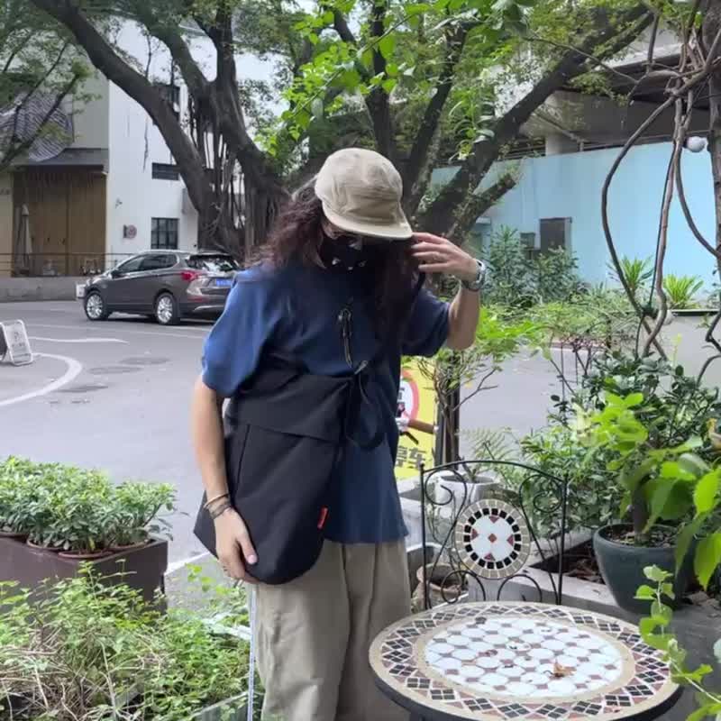 日系超轻休闲斜挎包通勤出行手提包百搭单肩包 - 侧背包/斜挎包 - 尼龙 黑色