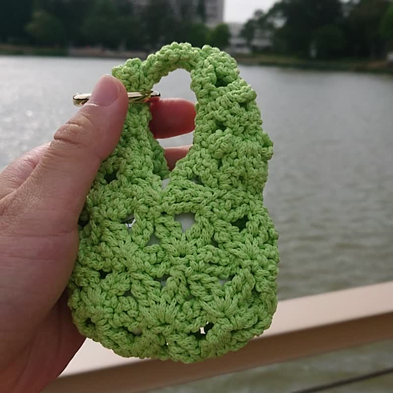 原创 手工编织包/朵朵迷你包吊饰/包包挂饰/耳机包吊饰/可自选色 - 吊饰 - 棉．麻 多色