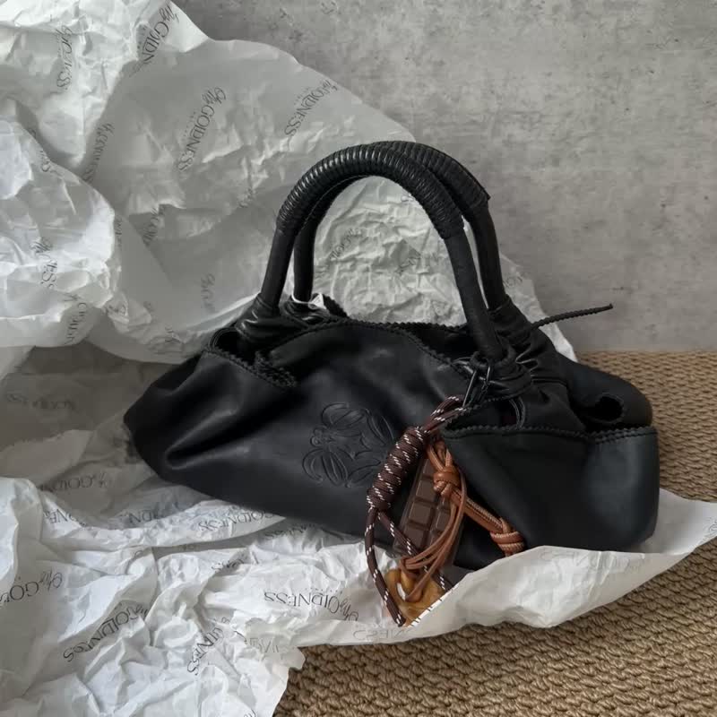 中古包 Loewe 罗意威 小羊皮云朵包 - 手提包/手提袋 - 真皮 黑色
