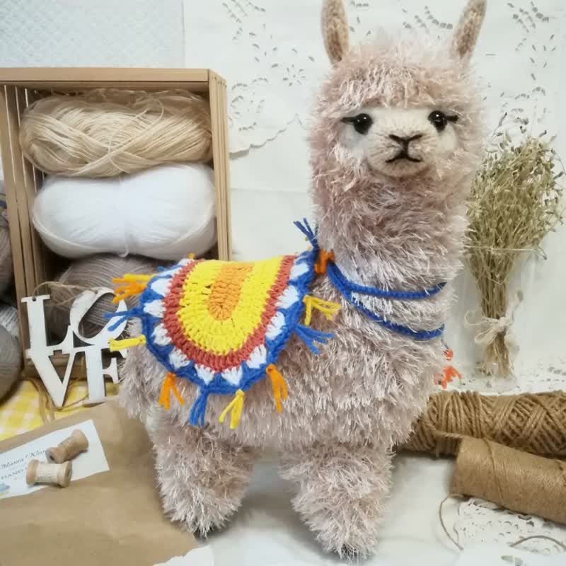 设计师玩具 Lama Alpaka，乌克兰制造，定制毛绒玩具毛茸茸的美洲驼 - 玩具/玩偶 - 其他金属 白色