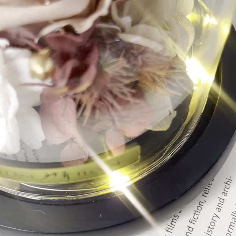 【艹弄Garden Lane Floral】玻璃罩小夜灯/生日礼物 情人节礼物 - 干燥花/捧花 - 植物．花 