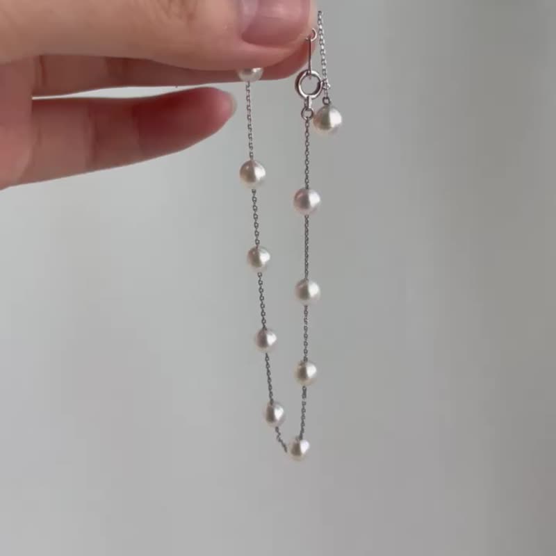 日本直送 4.5mm Akoya 海水珍珠满天星手链 18k 白金 可调节长度 - 手链/手环 - 珍珠 白色