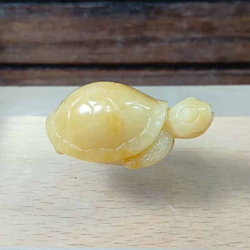 雕件 逗乐动物-摇摇龟 金丝玉 - 摆饰 - 玉石 黄色