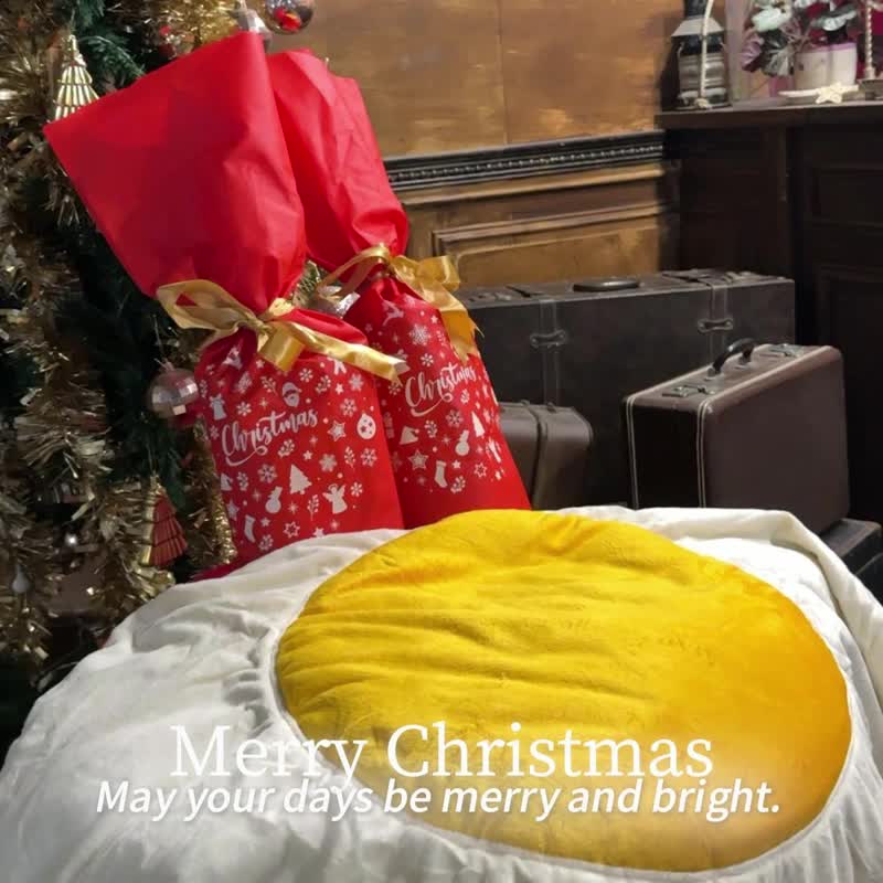 【圣诞礼盒】荷包蛋毛毯 圣诞节包装 交换礼物 可爱礼物 疗愈商品 - 被子/毛毯 - 棉．麻 红色