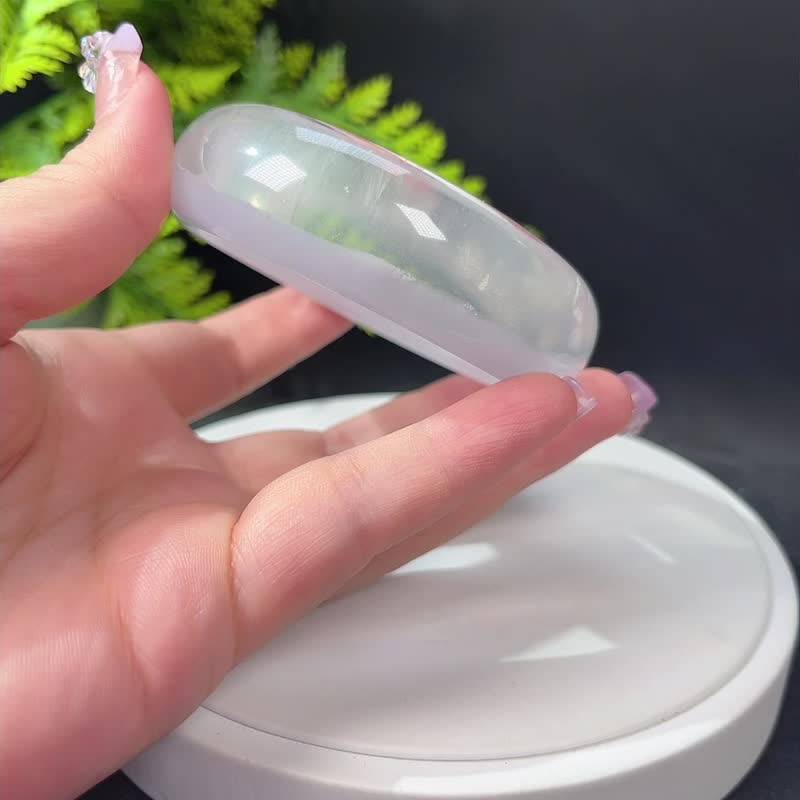 独特玻璃体浅紫色萤石手镯63MM 冰透聚宝盆水晶手环 清洁平衡脉轮 - 手链/手环 - 水晶 紫色