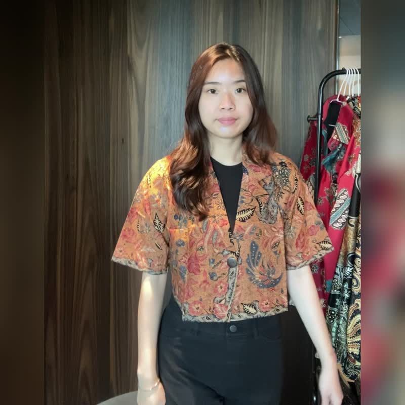 印尼蜡染短袖西装外套 RATNA - 多彩摩卡 - RAT006 - 女装上衣 - 棉．麻 卡其色