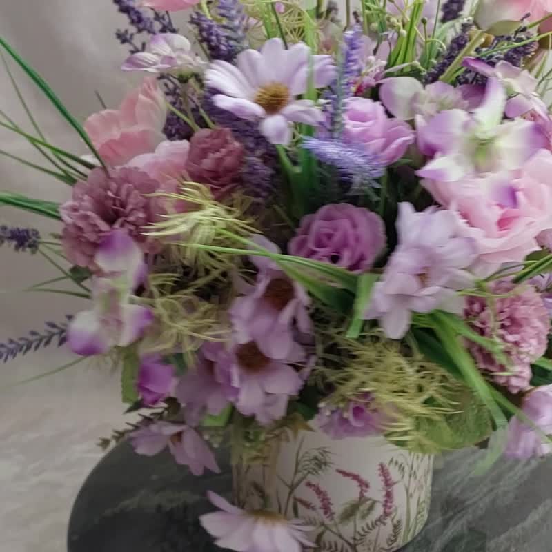 Flower arrangement in French style, Artificial flower Centerpiece, Flower Décor - 植栽/盆栽 - 其他材质 粉红色