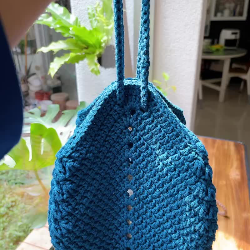 韩版手钩4角缩口包 靛蓝 大型 - 手提包/手提袋 - 棉．麻 