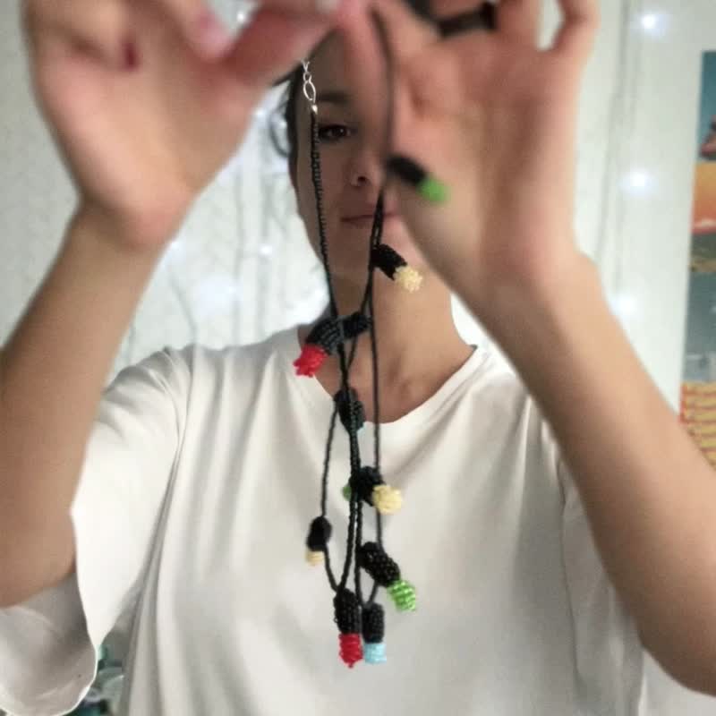 花环项链。新年项圈。串珠项链。圣诞礼物。手工制作的 - 项链 - 其他材质 多色