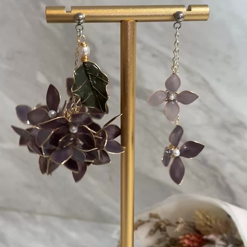 Jocelyn 水晶花饰品-绣球花耳环-紫/造花液/树脂花/滴胶/耳饰/ - 金工/饰品 - 树脂 紫色