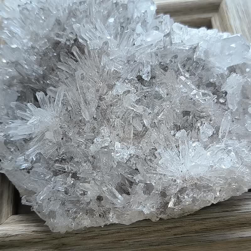 一图一物•天然菊花白晶簇 闪透 白水晶簇为水晶净 - 摆饰 - 水晶 