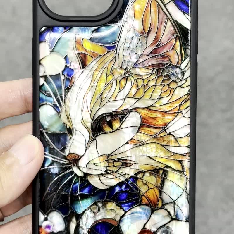 猫 天然贝壳 iPhone 16 耐冲击保护套 花窗玻璃风格 可定制名字 - 手机壳/手机套 - 贝壳 多色